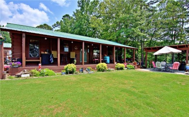 Lake Home For Sale in Fair Play, South Carolina