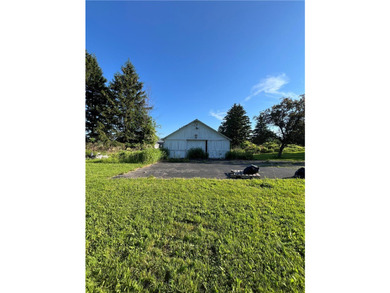 Discover the potential at 6705 E Townline Rd, Williamson, NY - photo 8