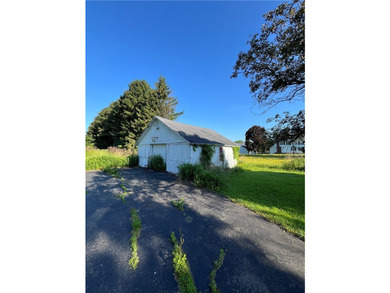 Discover the potential at 6705 E Townline Rd, Williamson, NY - photo 9