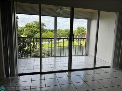 (private lake, pond, creek) Condo For Sale in Sunrise Florida