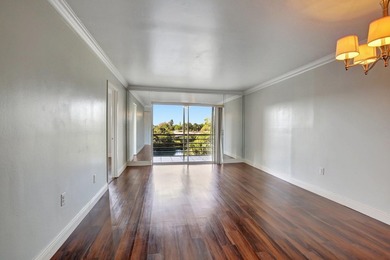 Back on the market. Experience the perfect blend of comfort and - photo 11
