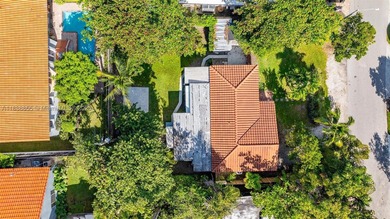 Experience the island lifestyle in this charming 3-bedroom - photo 12