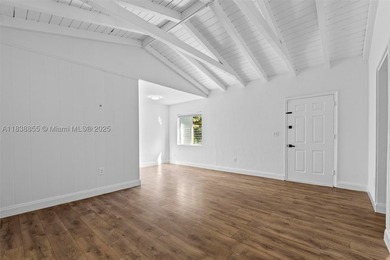 Experience the island lifestyle in this charming 3-bedroom - photo 13