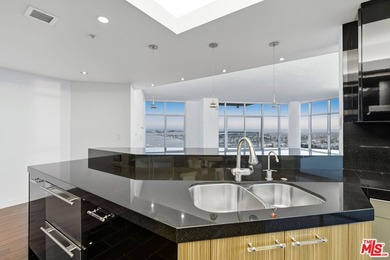 Welcome to the crown jewel of Marina Pointe Drive! An - photo 17