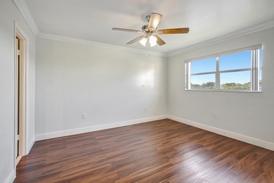 Back on the market. Experience the perfect blend of comfort and - photo 17