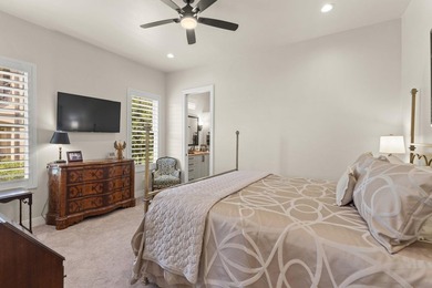 Experience refined luxury living in this exceptional golf course - photo 20