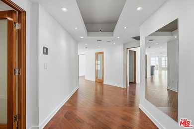Welcome to the crown jewel of Marina Pointe Drive! An - photo 23