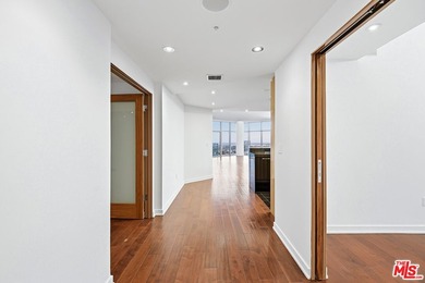Welcome to the crown jewel of Marina Pointe Drive! An - photo 24
