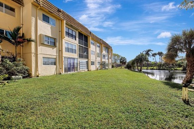 Back on the market. Experience the perfect blend of comfort and - photo 24