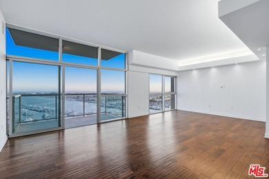 Welcome to the crown jewel of Marina Pointe Drive! An - photo 25