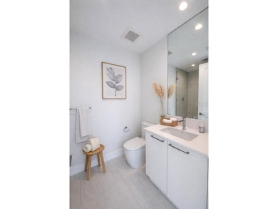One or more photo(s) has been virtually staged. Welcome to Unit - photo 5