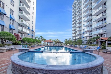 Welcome to this bright and inviting 2-bedroom, 1-bathroom condo - photo 32