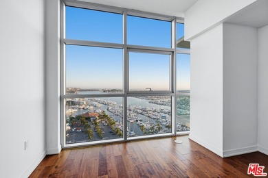 Welcome to the crown jewel of Marina Pointe Drive! An - photo 34