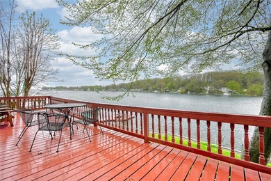 Tucked into the hillside, this awesome lakefront home offers so - photo 38