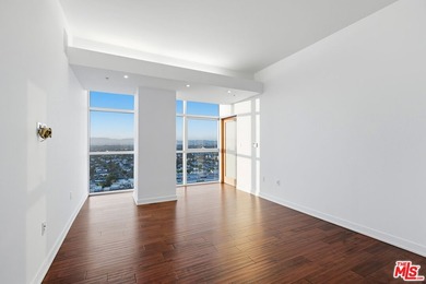 Welcome to the crown jewel of Marina Pointe Drive! An - photo 39
