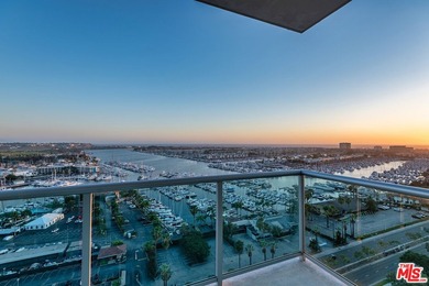 Welcome to the crown jewel of Marina Pointe Drive! An - photo 45