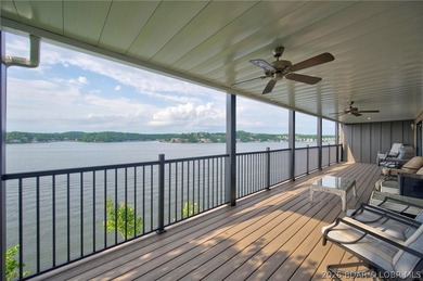 Life at Lake of the Ozarks is calling with this Gorgeous Condo - photo 1