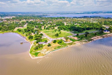 Lake Lot For Sale in Mabank, Texas