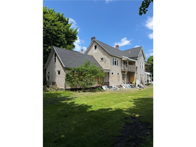 Value-add opportunity with tremendous upside! This four-unit - photo 3