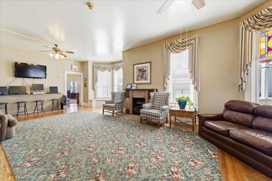Spacious 2-story Victorian residence with walk-up stairs to 3rd - photo 4