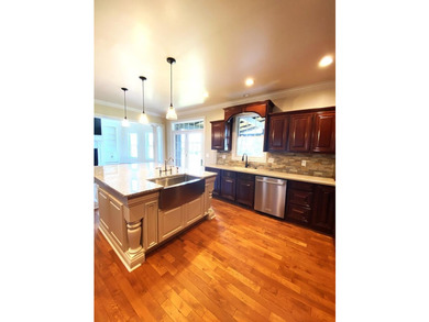 Enjoy the beauty of this 5 bedroom, 4 bath home at Stone Crest - photo 11