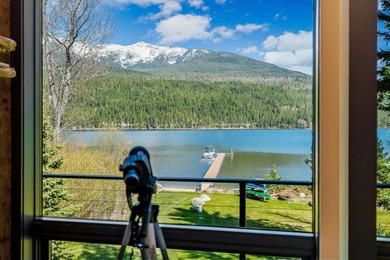 Welcome to a spectacular lakefront estate with sweeping views - photo 23