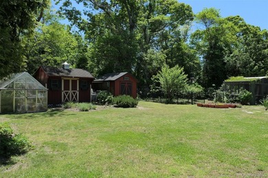 Welcome to this beautifully maintained 4-bedroom, 2.5-bath - photo 24