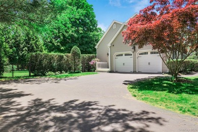 Welcome to this beautifully maintained 4-bedroom, 2.5-bath - photo 31
