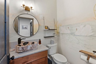 Welcome to a spectacular lakefront estate with sweeping views - photo 43