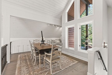 Welcome to a spectacular lakefront estate with sweeping views - photo 50