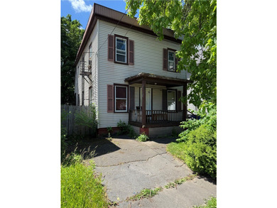 Affordable investment opportunity at 659 Bay Street! This - photo 1