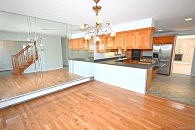 Spacious 4-Bedroom, 2-Bath Home in the Heart of Wantagh Welcome - photo 11