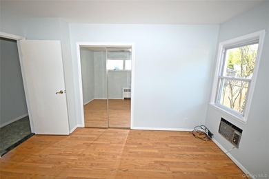 Spacious 4-Bedroom, 2-Bath Home in the Heart of Wantagh Welcome - photo 16