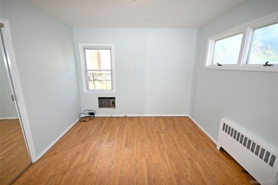 Spacious 4-Bedroom, 2-Bath Home in the Heart of Wantagh Welcome - photo 17
