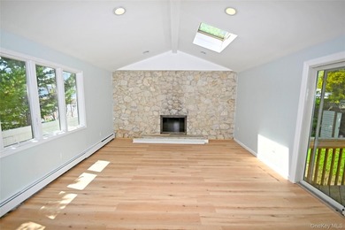 Spacious 4-Bedroom, 2-Bath Home in the Heart of Wantagh Welcome - photo 25