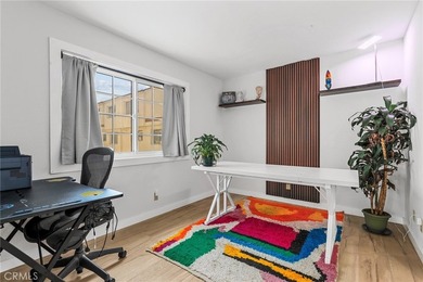 Welcome to this beautifully upgraded 3-bedroom, 2.5-bathroom - photo 7