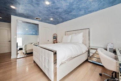 A circular driveway leads to this spectacular fully renovated - photo 31