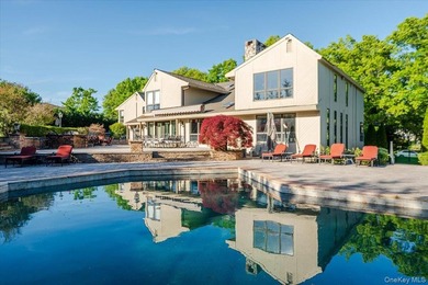 A circular driveway leads to this spectacular fully renovated - photo 38