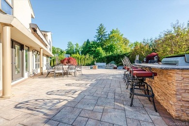 A circular driveway leads to this spectacular fully renovated - photo 43