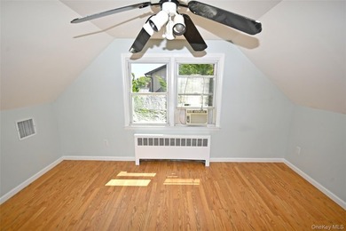 Spacious 4-Bedroom, 2-Bath Home in the Heart of Wantagh Welcome - photo 45