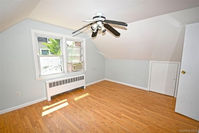 Spacious 4-Bedroom, 2-Bath Home in the Heart of Wantagh Welcome - photo 47