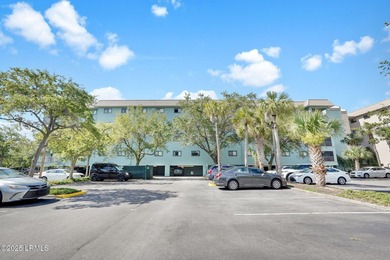 Amazing! This 2BR/2BA unit was completely remodeled in 2023 w/ - photo 4