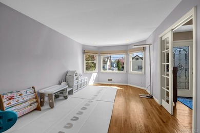 Welcome to this timeless elegance and exquisite Colonial in one - photo 10