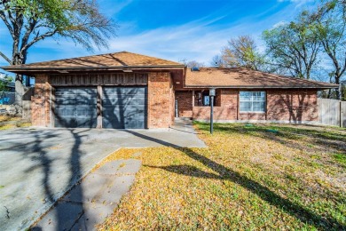 Benbrook Lake Home Sale Pending in Fort Worth Texas
