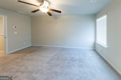 Welcome to this stunning 3 years old, end of unit 3 bedroom - photo 11