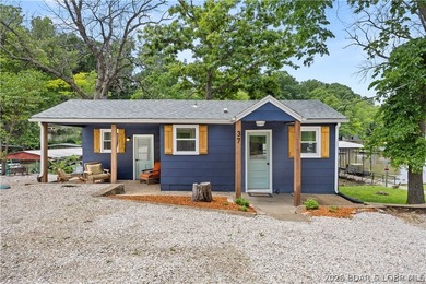 Experience premier lakefront living at its finest in Sunrise - photo 2