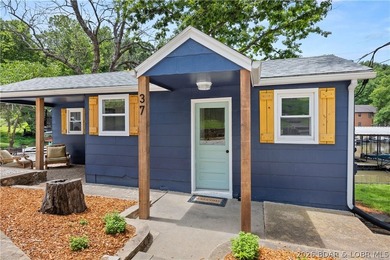 Experience premier lakefront living at its finest in Sunrise - photo 4