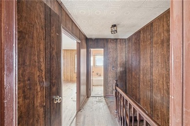LOCATION LOCATION LOCATION!! This one family semi-attached home - photo 14