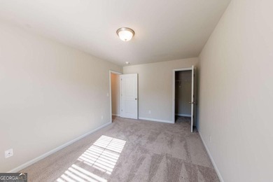 Welcome to this stunning 3 years old, end of unit 3 bedroom - photo 16