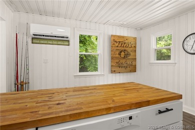 Experience premier lakefront living at its finest in Sunrise - photo 7